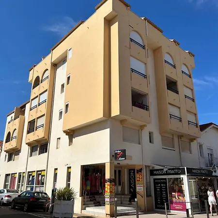 100m De La Et Port * Valras-Plage